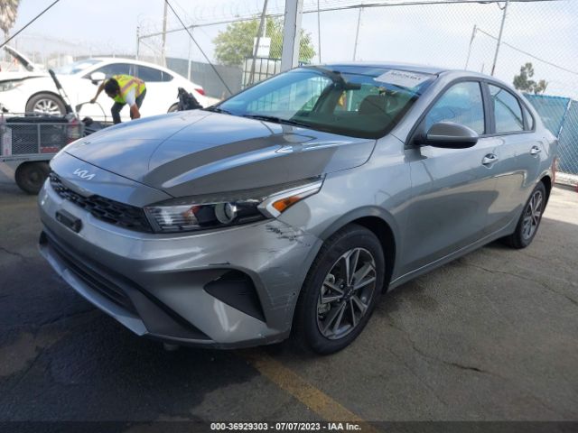 3KPF24AD5NE501381 KIA Forte Lxs