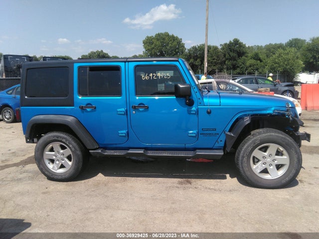 2016 JEEP WRANGLER UNLIMITED SPORT VIN: 1C4BJWDG9GL264312