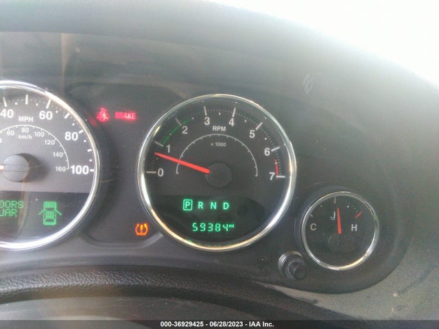 2016 JEEP WRANGLER UNLIMITED SPORT VIN: 1C4BJWDG9GL264312