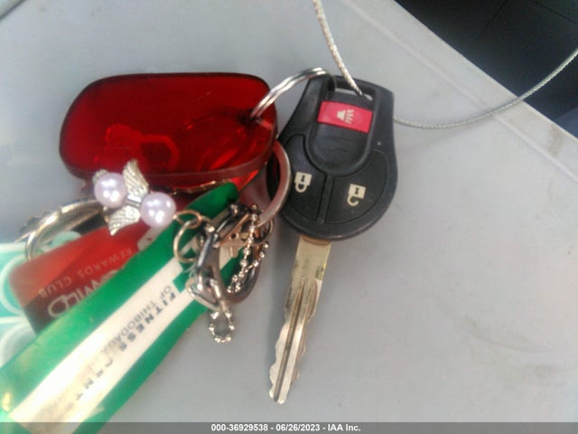 2012 NISSAN ROGUE S VIN: JN8AS5MTXCW275672