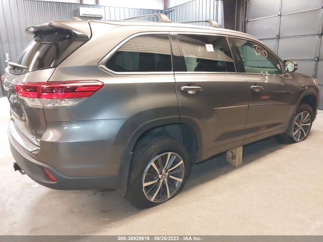 2017 TOYOTA HIGHLANDER XLE/SE VIN: 5TDJZRFHXHS397155