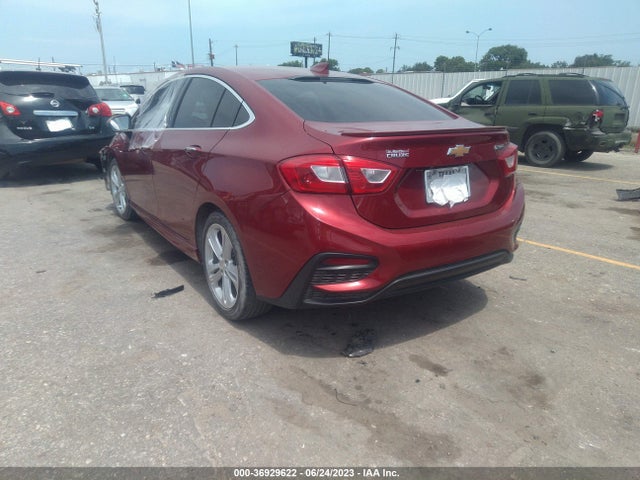 Chevrolet Cruze Premier 2018 1G1BF5SM5J7158677 Image 3