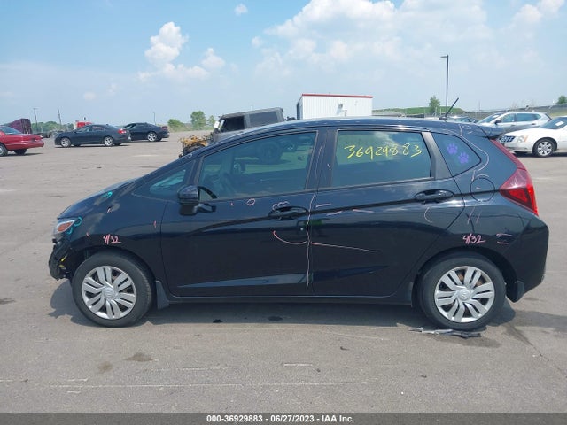 Honda FIT LX 2017 3HGGK5G53HM701214 Image 15