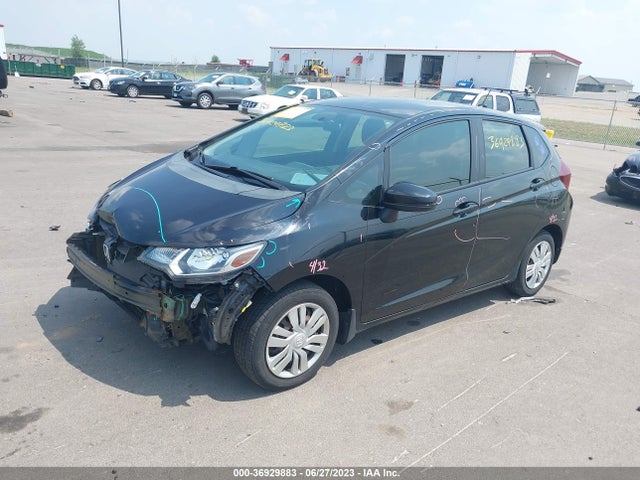 Honda FIT LX 2017 3HGGK5G53HM701214 Image 2