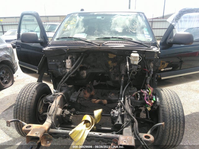 2004 CHEVROLET SILVERADO 2500 CREW CAB LS VIN: 1GCGC23U64F156126