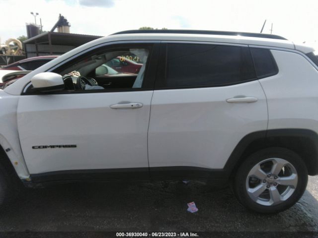3C4NJDBB8JT284829 Jeep Compass Latitude 4x4