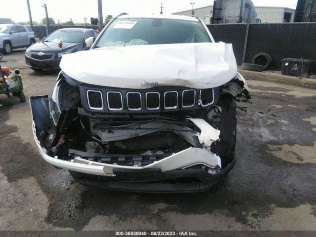3C4NJDBB8JT284829 Jeep Compass Latitude 4x4