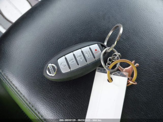 5N1AR2MN7EC631597 Nissan Pathfinder Sl