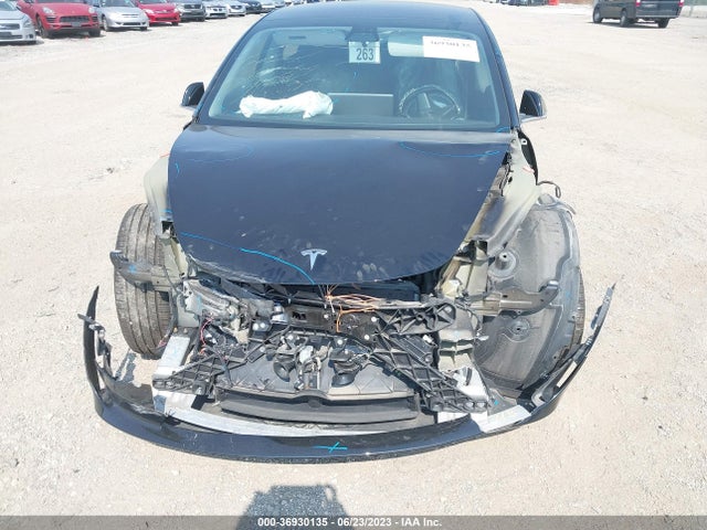 Tesla Model 3 Long Range 2018 5YJ3E1EB8JF103149 Image 12