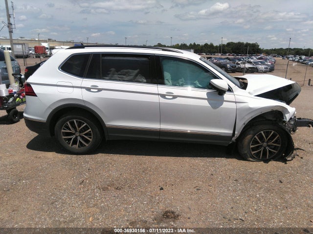 3VV2B7AX7LM086319 Volkswagen Tiguan Se/sel/se R-line Black