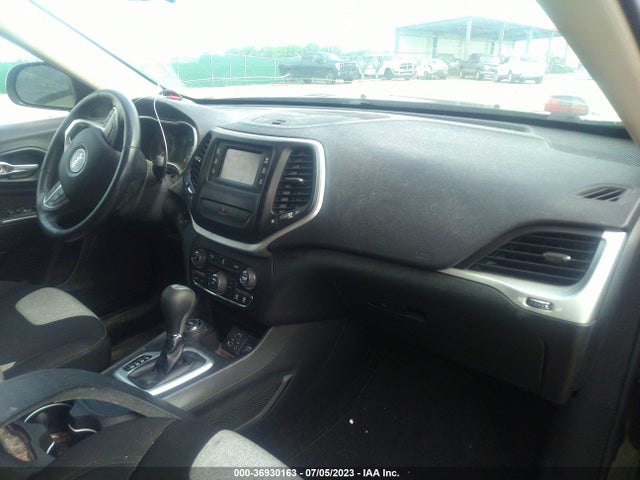 1C4PJMCS0EW229721 Jeep Cherokee Latitude