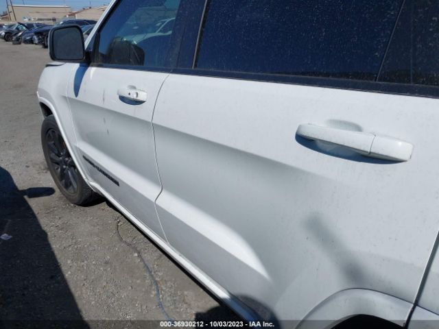 1C4RJEAG4KC858196 Jeep Grand Cherokee Altitude