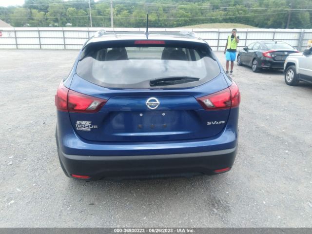 JN1BJ1CR1JW292684 Nissan Rogue Sport Sv
