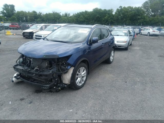 JN1BJ1CR1JW292684 Nissan Rogue Sport Sv