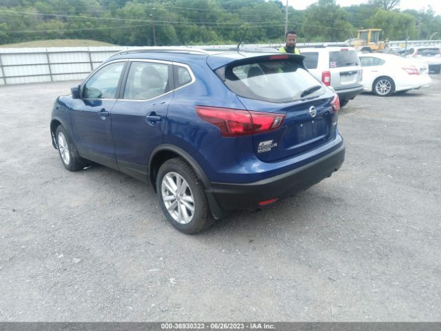 JN1BJ1CR1JW292684 Nissan Rogue Sport Sv