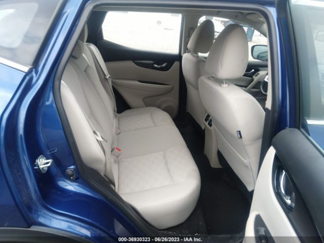JN1BJ1CR1JW292684 Nissan Rogue Sport Sv