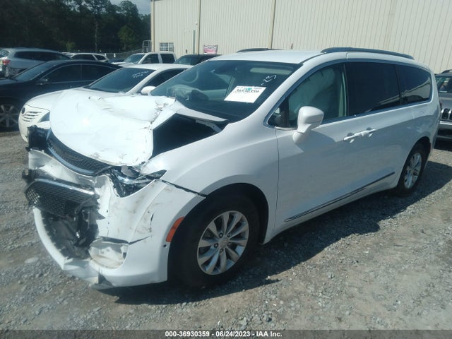 2C4RC1EG3JR263195 Chrysler Pacifica Touring L Plus