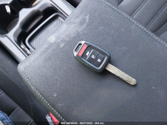 2HKRW5H36JH404555 Honda CR-V LX
