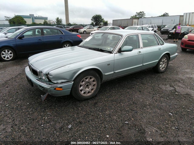 2000 JAGUAR XJ VIN: SAJDA14C7YLF15360