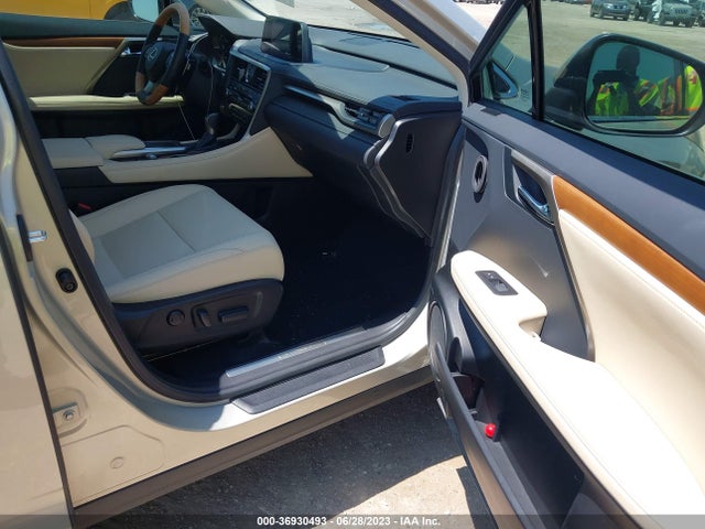 2T2HZMAA8MC211851 Lexus RX