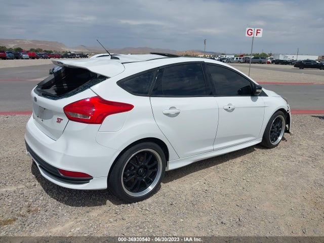 Ford FOCUS ST 2016 1FADP3L98GL292083 Image 4