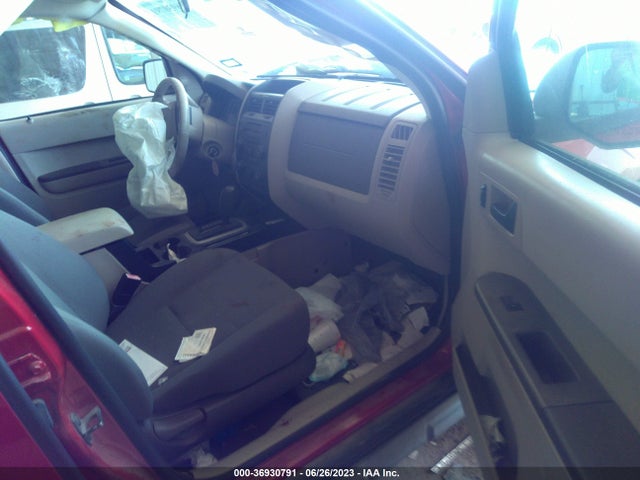 2009 FORD ESCAPE XLS VIN: 1FMCU02759KD06250