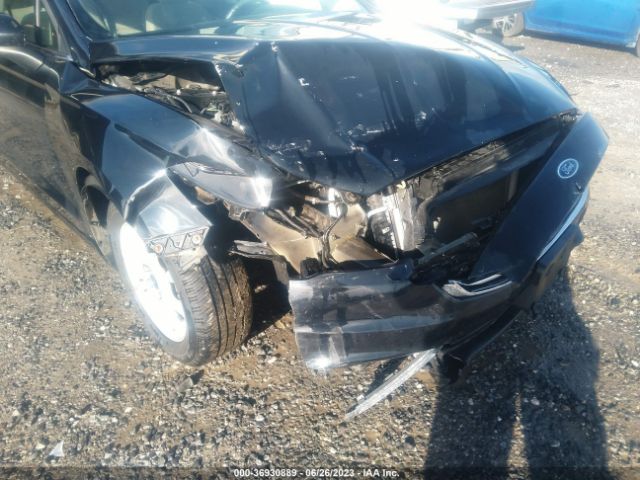 3FA6P0G73HR159105 Ford FUSION S