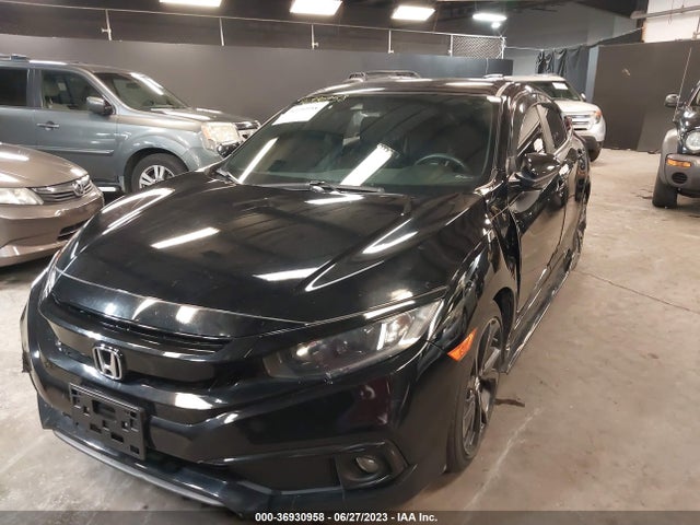Honda Civic Sport 2019 2HGFC2F82KH559639 Image 2