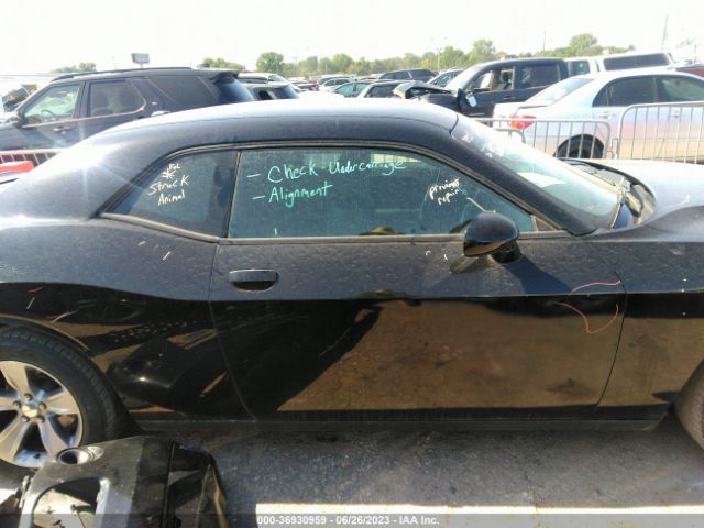 2C3CDZAG5KH672169 Dodge Challenger Sxt