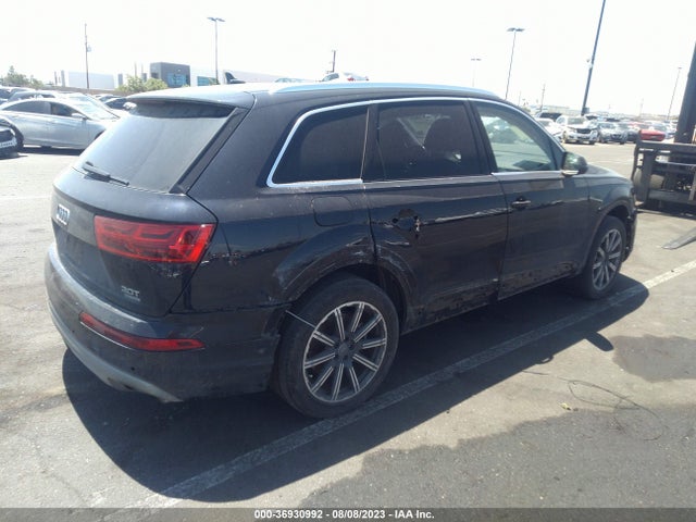 WA1LAAF77HD001360 Audi Q7 Premium Plus