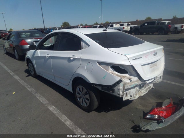 Hyundai ACCENT SE 2017 KMHCT4AE8HU245232 Image 3