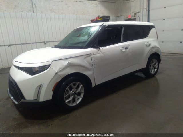 KNDJ23AU1P7857673 KIA SOUL LX