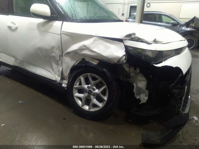 KNDJ23AU1P7857673 KIA SOUL LX