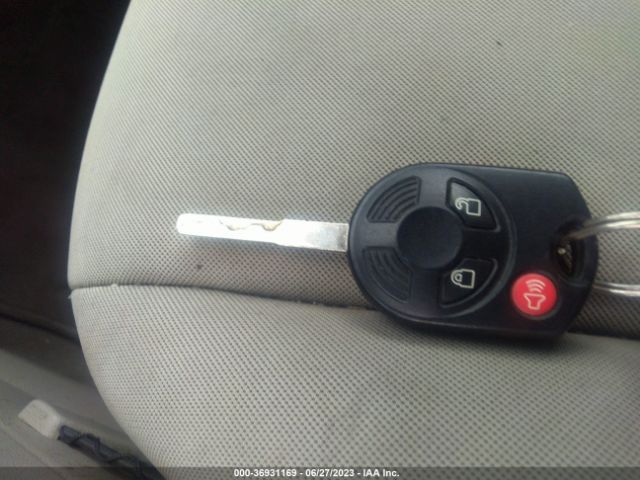 1FMCU9GX1FUB55128 Ford ESCAPE SE