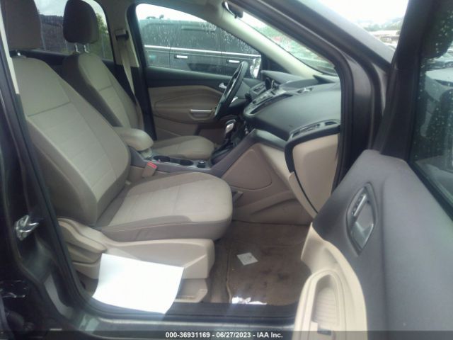 1FMCU9GX1FUB55128 Ford ESCAPE SE