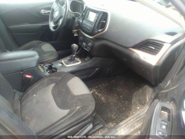 1C4PJLCB9EW181159 Jeep Cherokee Latitude