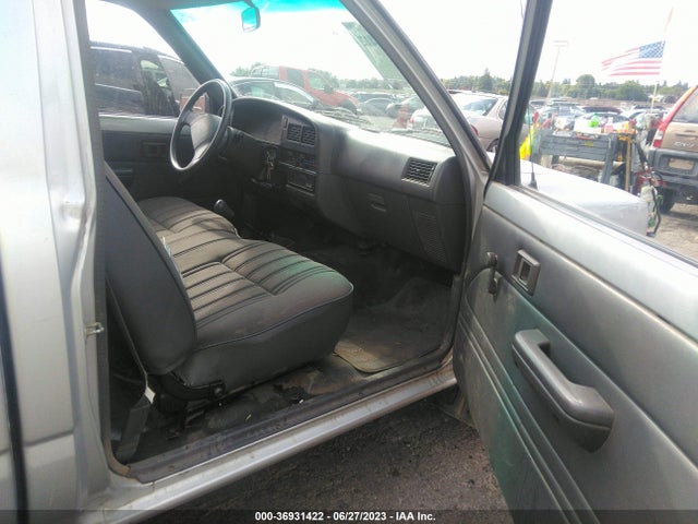1991 TOYOTA PICKUP 1/2 TON SHORT WHEELBASE VIN: JT4RN81A9M5116904