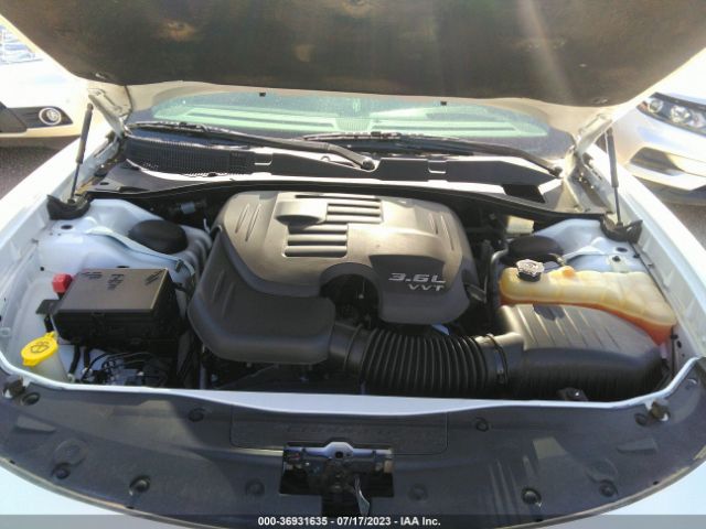 2C3CDXHG6HH528259 Dodge Charger Sxt