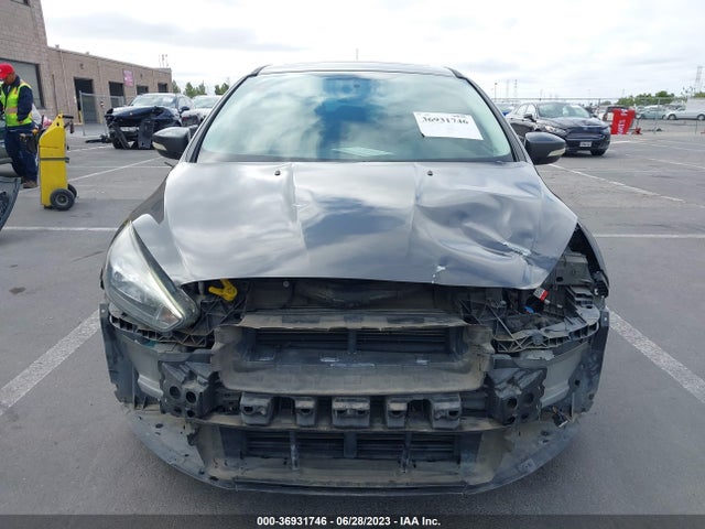 Ford FOCUS SE 2015 1FADP3K21FL364163 Image 5