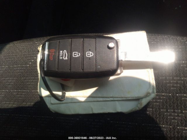 3KPA24AB3KE227473 KIA RIO S
