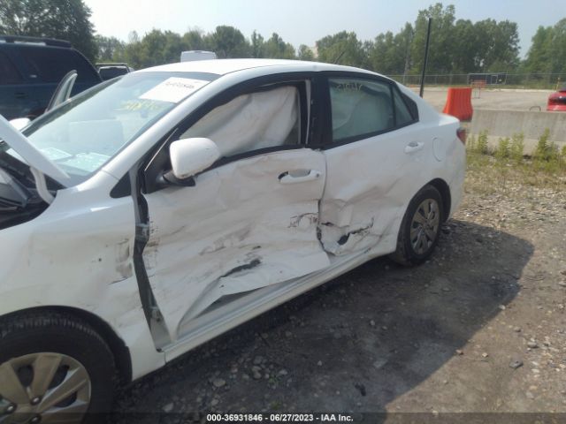 3KPA24AB3KE227473 KIA RIO S