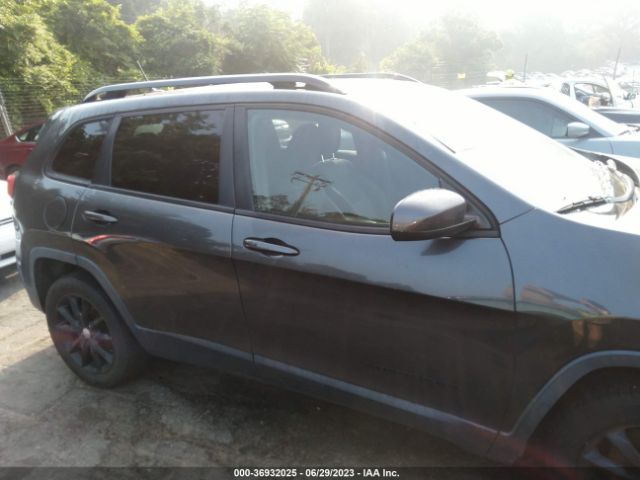 1C4PJLCB2EW302212 Jeep Cherokee Altitude