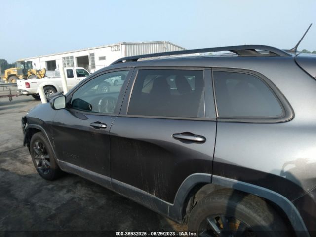 1C4PJLCB2EW302212 Jeep Cherokee Altitude