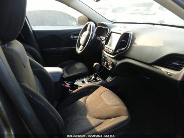 1C4PJLCB2EW302212 Jeep Cherokee Altitude