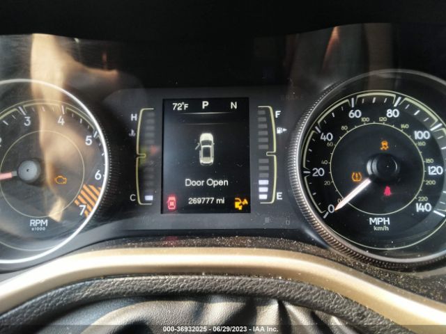 1C4PJLCB2EW302212 Jeep Cherokee Altitude