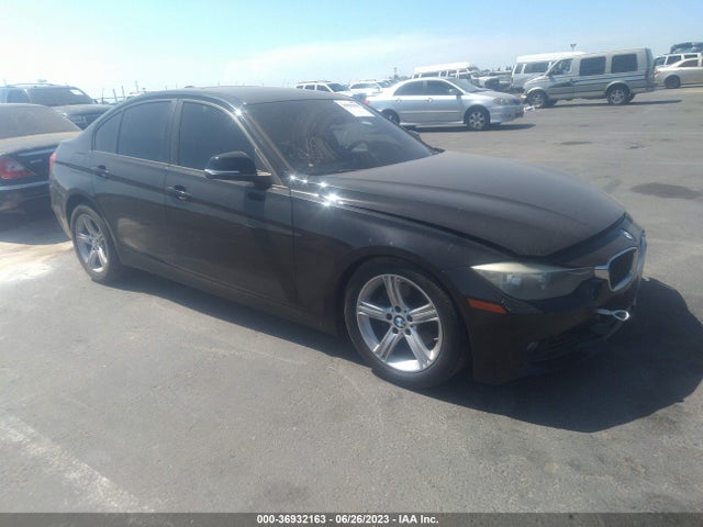2013 BMW 3 SERIES 320I VIN: WBA3B1C55DK129542