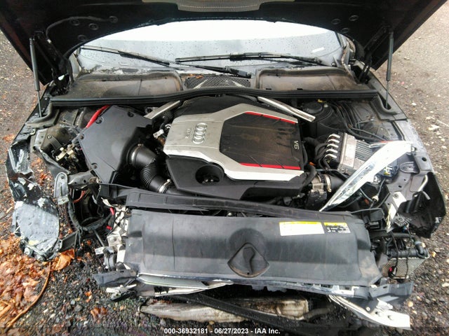 WAUB4CF57JA083047 Audi S5 Sportback Premium Plus
