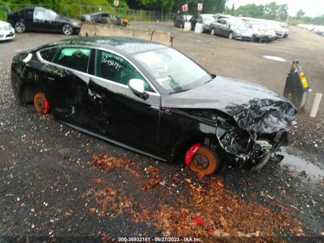WAUB4CF57JA083047 Audi S5 Sportback Premium Plus