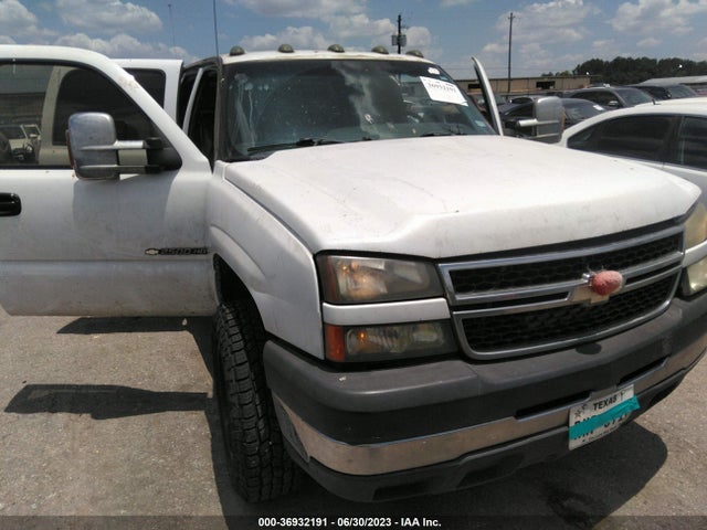 2006 CHEVROLET SILVERADO 2500HD WORK TRUCK VIN: 1GCHC23UX6F262652