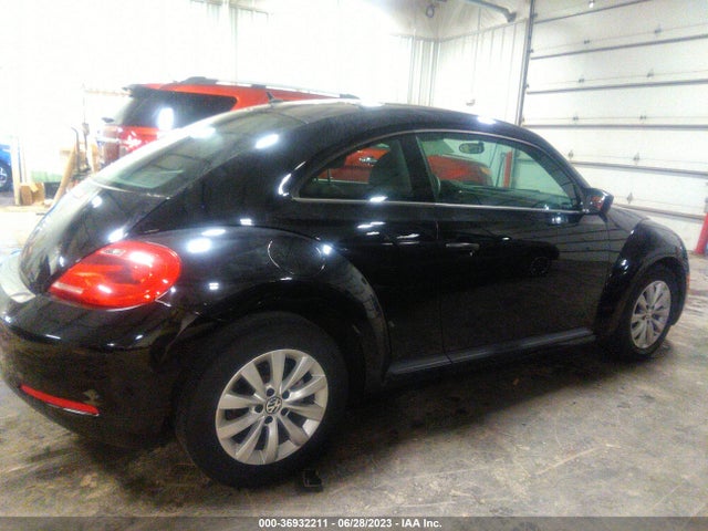 3VWF17AT8FM605010 Volkswagen Beetle Coupe 1.8t Fleet Edition